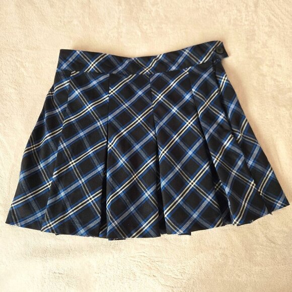 2/$20 H&M Divided Blue & Black Plaid Pleated Mini Skirt Women’s Size 4 - Picture 1 of 7